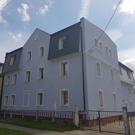 Kamienica Zerniki Wroclawskie Bagian luar foto